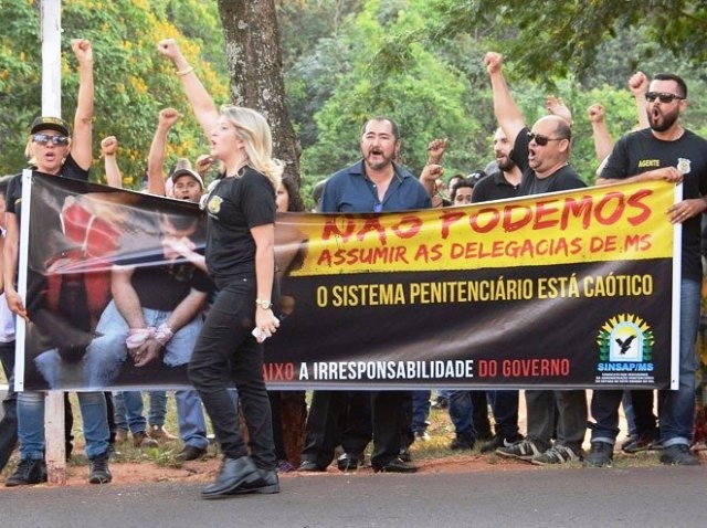 Agentes penitenciários ameaçam paralisar atividades Agentes penitenciários ameaçam paralisar atividades