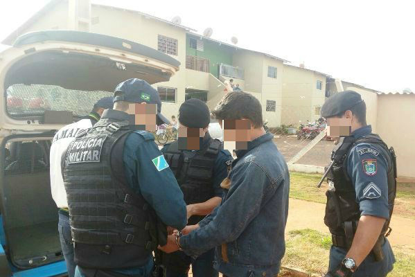 PM detém jovens com drogas no Residencial Novo Oeste