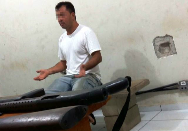 Após crime de violência doméstica, polícia localiza armas e munições com agressor 
