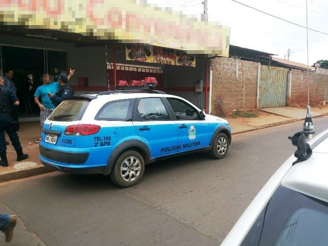 Dono de conveniência passa momentos de terror em assalto Dono de conveniência passa momentos de terror em assalto