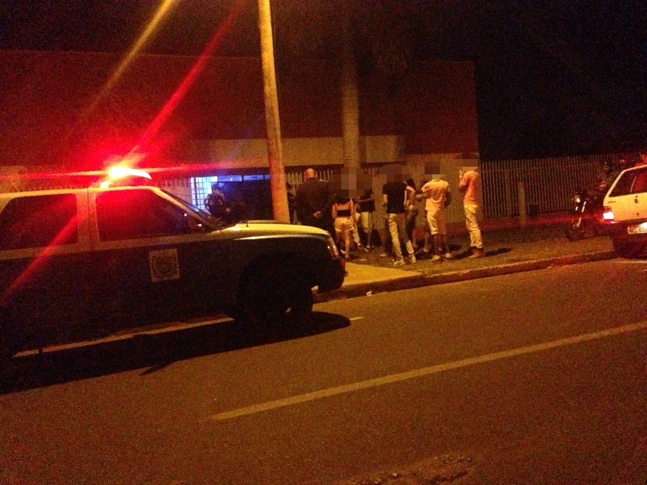 Conselho Tutelar e Polícia Militar averiguam denúncia em festa no JK 