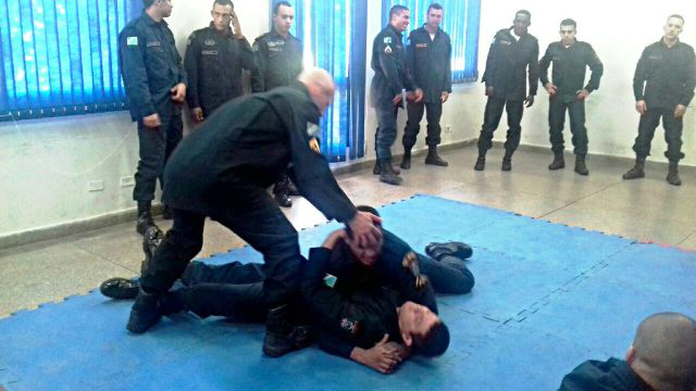 2º BPM realiza Instrução Básica de Método de Defesa Policial Militar 2º BPM realiza Instrução Básica de Método de Defesa Policial Militar