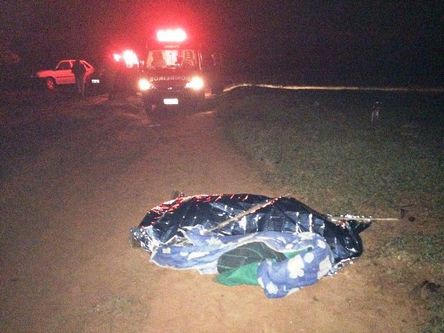 Testemunhas encontram homem morto com várias facadas