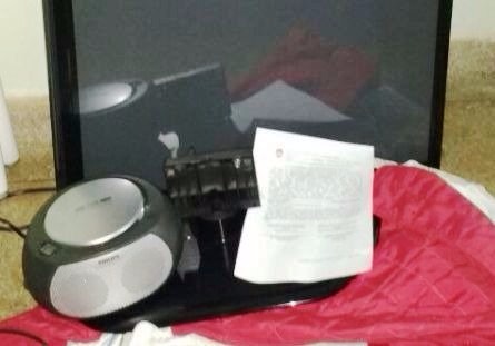 Polícia procura por dono de eletrônicos que estavam sendo furtados Polícia procura por dono de eletrônicos que estavam sendo furtados