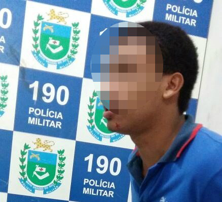 Ao atender ocorência de roubo, PM detém jovem com moto que fugiu de abordagem Ao atender ocorência de roubo, PM detém jovem com moto que fugiu de abordagem