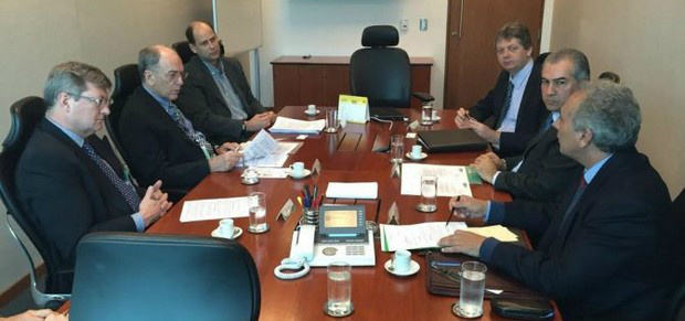 Petrobras garante a Reinaldo conclusão da obra da fábrica de fertilizantes em Três Lagoas Petrobras garante a Reinaldo conclusão da obra da fábrica de fertilizantes em Três Lagoas