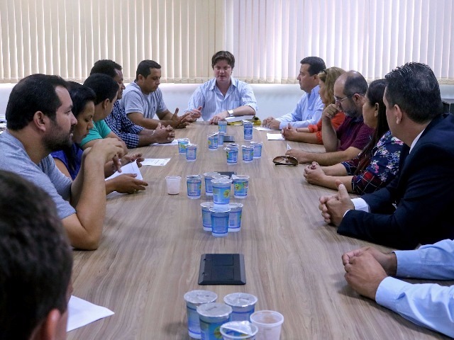Vereadores reúnem-se com diretores do Hospital Auxiliadora
