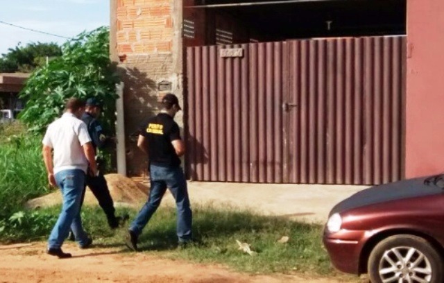 Vizinhos sentem mau cheiro e encontram homem enforcado em Três Lagoas