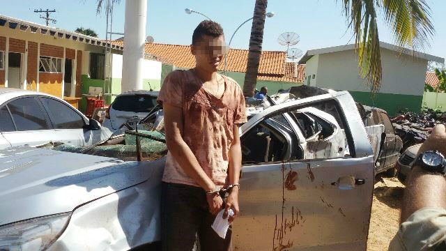 Traficante que capotou camionete é preso na região de Brasilândia Traficante que capotou camionete é preso na região de Brasilândia