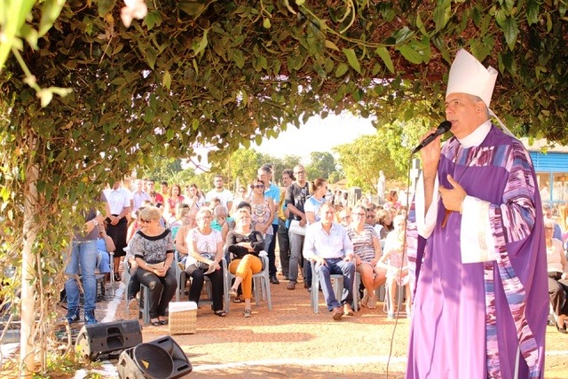Missa presidida pelo Bispo Dom Luiz Knupp reuniu centenas de fiés Missa presidida pelo Bispo Dom Luiz Knupp reuniu centenas de fiés