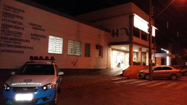 Jovem levado ao hospital disse que foi espancado e assaltado por grupo 