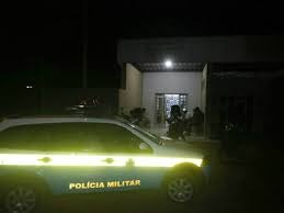 Farmacêutico é preso por tentar beijar paciente à força em sala de vacinação Farmacêutico é preso por tentar beijar paciente à força em sala de vacinação