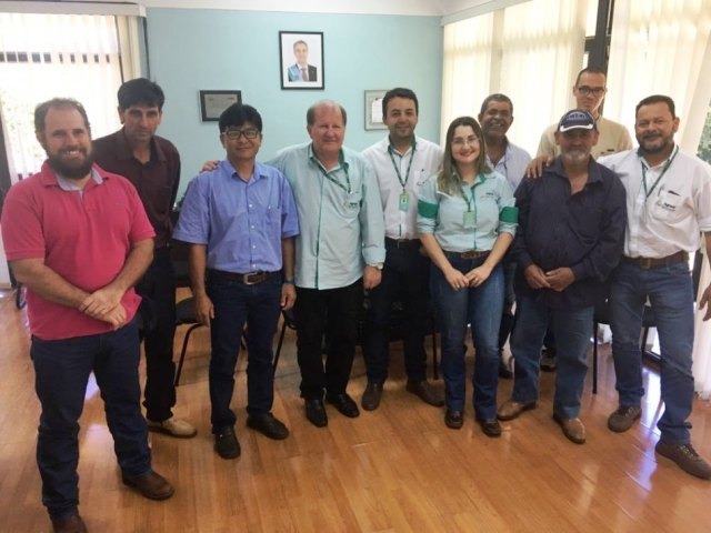 Secretário de Meio Ambiente e agricultores de Três Lagoas visitam CEASA de Campo Grande Secretário de Meio Ambiente e agricultores de Três Lagoas visitam CEASA de Campo Grande
