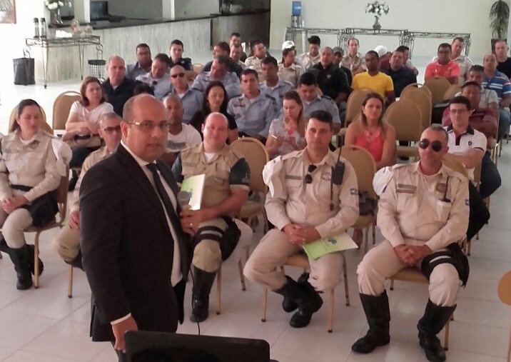 Agentes da autoridade de trânsito de Três Lagoas participam de encontro para capacitação