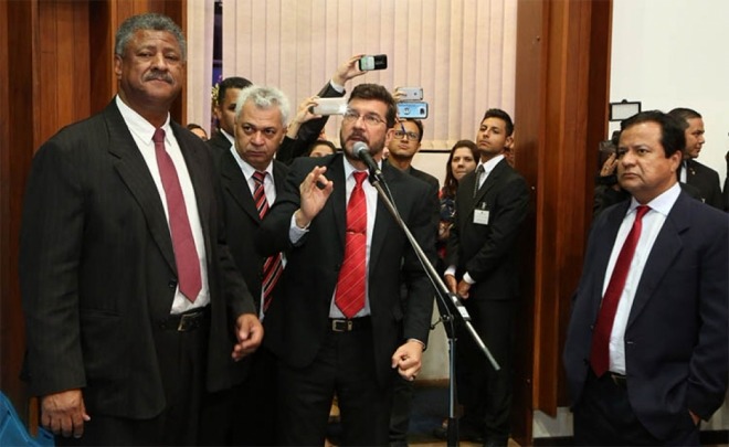 Congratulação ao futuro ministro Marun provoca bate-boca de deputados em MS Congratulação ao futuro ministro Marun provoca bate-boca de deputados em MS