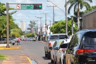 Chuva forte em Três Lagoas atrasa obras e equipamentos são danificados por raios