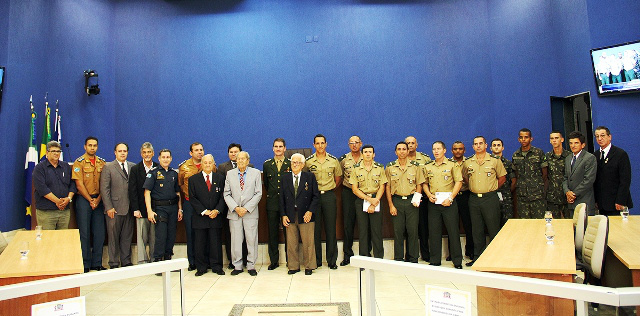 Dia do Soldado é comemorado em sessão solene Dia do Soldado é comemorado em sessão solene