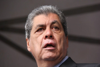Justiça bloqueia bens de Puccinelli e defesa pede cópia do pedido Justiça bloqueia bens de Puccinelli e defesa pede cópia do pedido