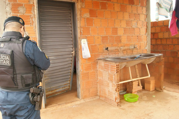Polícia registra invasão em residência no bairro Jardim Guaporé Polícia registra invasão em residência no bairro Jardim Guaporé