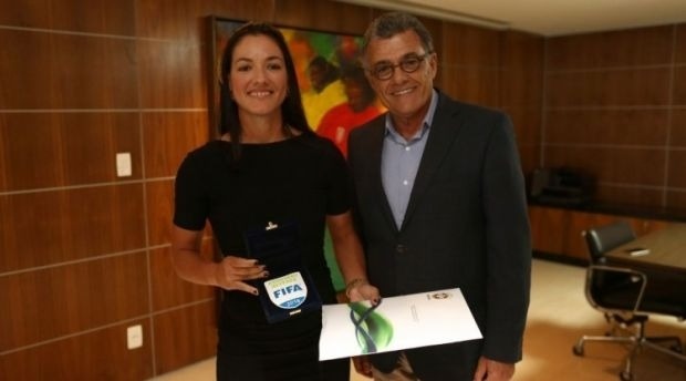 Árbitra de Três Lagoas vai atuar pela segunda vez em competição internacional Árbitra de Três Lagoas vai atuar pela segunda vez em competição internacional