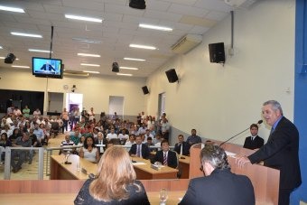 Prefeito de Três Lagoas vai à Câmara e fala das principais metas para 2018