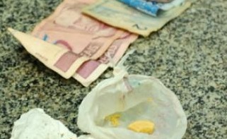 PM detém casal com drogas no bairro Carioca em Três Lagoas