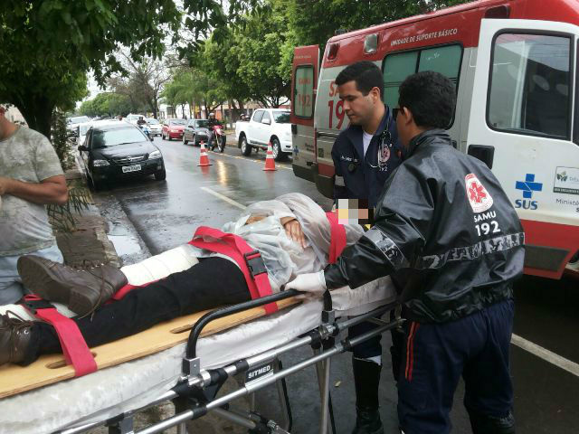 Lojista do Shopping Popular sofre acidente e é resgatada pelo SAMU 
