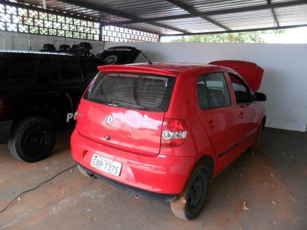 Carro roubado em SP é recuperado pelo SIG em oficina de Três Lagoas