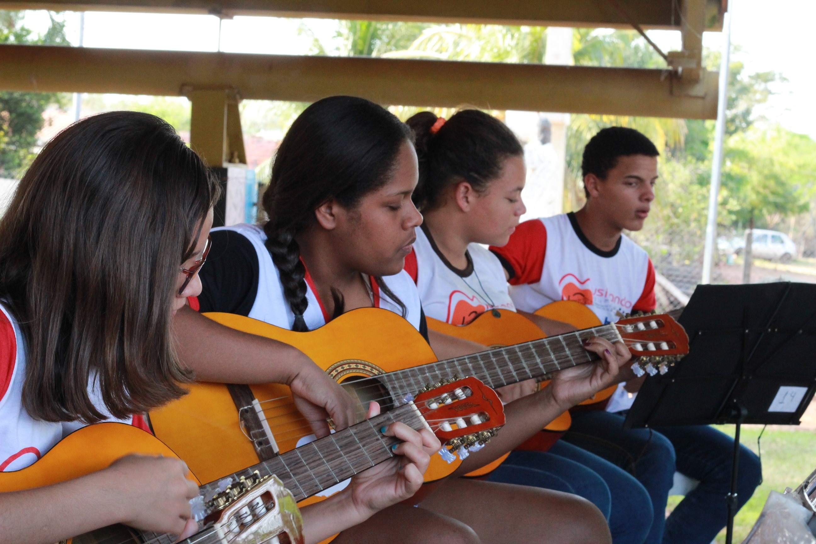 Com 150 vagas, projeto oferece aulas gratuitas de instrumentos musicais