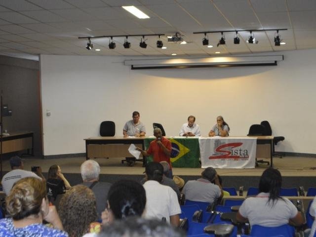 Servidores da UFMS paralisam as atividades nesta segunda-feira