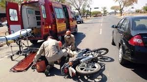 Acidente entre motos deixa uma pessoa ferida no Jardim Alvorada