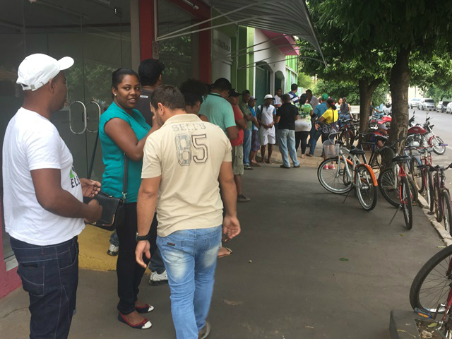 Representante comercial, camareira e vendedor então entre as vagas do CIAT Representante comercial, camareira e vendedor então entre as vagas do CIAT