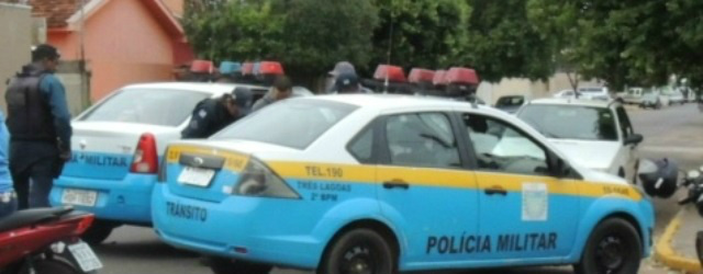 Mulher e filha de três anos são assaltadas no Paranapungá Mulher e filha de três anos são assaltadas no Paranapungá