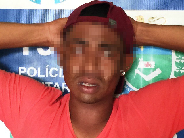 Jovem que arremessou pedra em carro que passava por rodovia é preso pela PM 