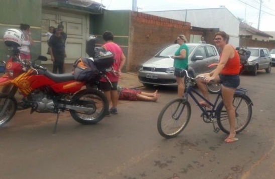 Idoso é atropelado por carro que estava estacionado no Paranapungá