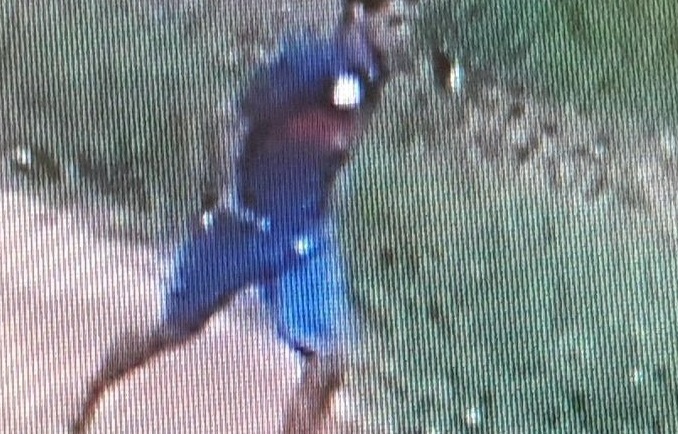 Polícia divulga imagem de homem que estuprou mulher que caminhava no Set Sul