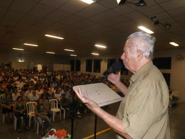 Médium Paulo Neto estará em Três Lagoas no dia 18
