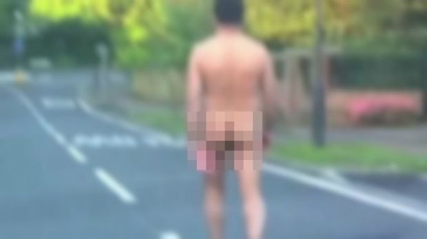 Homem pelado invade casa em Três Lagoas Homem pelado invade casa em Três Lagoas