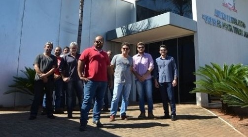 Empresários voltam à Câmara Municipal para reclamar pagamento de dívidas da UFN3 Empresários voltam à Câmara Municipal para reclamar pagamento de dívidas da UFN3