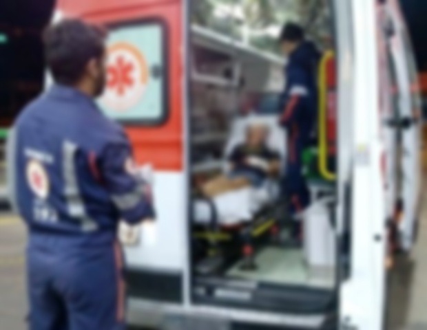 Mulheres brigam em boate e uma acaba ferida com golpe de canivete