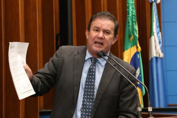 Eduardo Rocha apresenta ofício para que frigorífico de Cassilândia retome suas atividades Eduardo Rocha apresenta ofício para que frigorífico de Cassilândia retome suas atividades