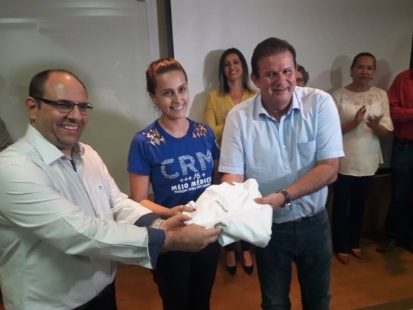 Após seu intermédio, Eduardo Rocha comemora início de estágio dos alunos de medicina em Três Lagoas Após seu intermédio, Eduardo Rocha comemora início de estágio dos alunos de medicina em Três Lagoas