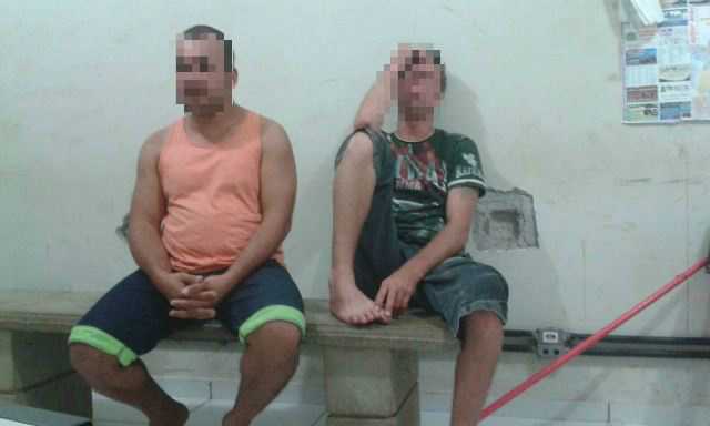 Bêbado, homem acusa amigo de ter furtado sua carteira e objeto é encontrado dentro de seu carro Bêbado, homem acusa amigo de ter furtado sua carteira e objeto é encontrado dentro de seu carro