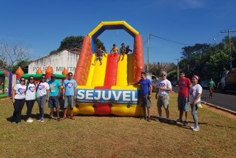 Mais Lazer em Arapuá garante diversão aos moradores do Distrito e zona rural Mais Lazer em Arapuá garante diversão aos moradores do Distrito e zona rural