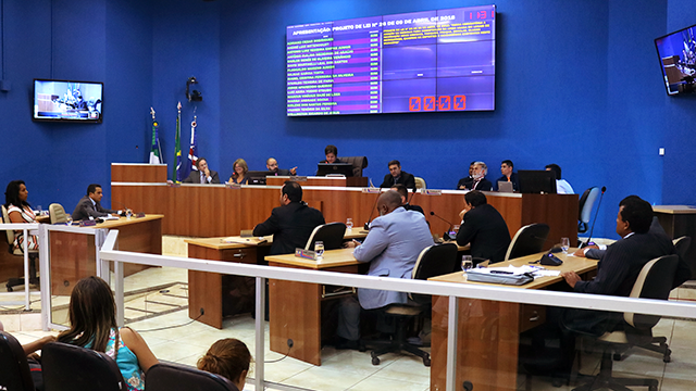 Vereadores agradecem e parabenizam diversas conquistas e melhorias