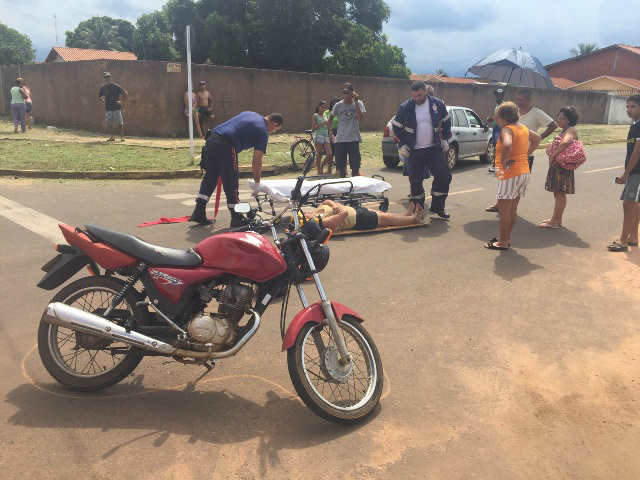 Condutor de carro não respeita preferencial e causa acidente no bairro Santo André