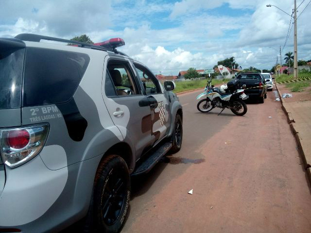 Vendedor é assassinado em frente a sua esposa no bairro Jardim Oiti Vendedor é assassinado em frente a sua esposa no bairro Jardim Oiti