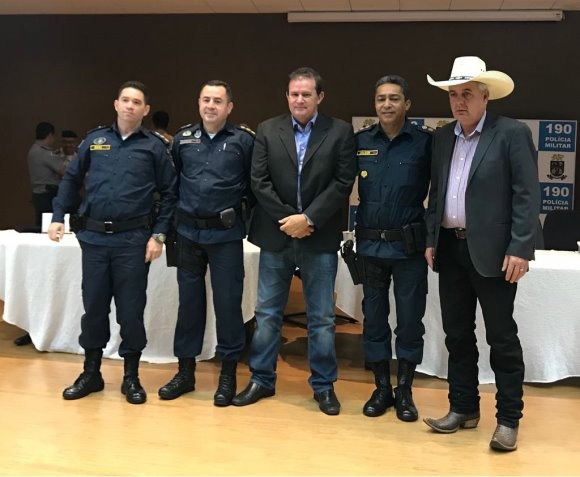 Deputado Eduardo Rocha prestigia troca de comando do 2º Batalhão da PM 