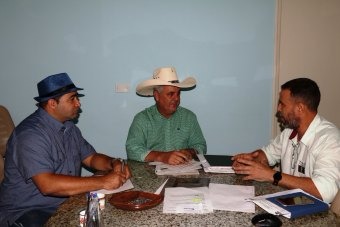 Prefeito de Três Lagoas recebe diretor da CEI Cida Castro