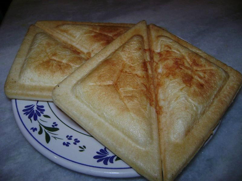 Receita do dia: Pão de queijo na sanduicheira Receita do dia: Pão de queijo na sanduicheira